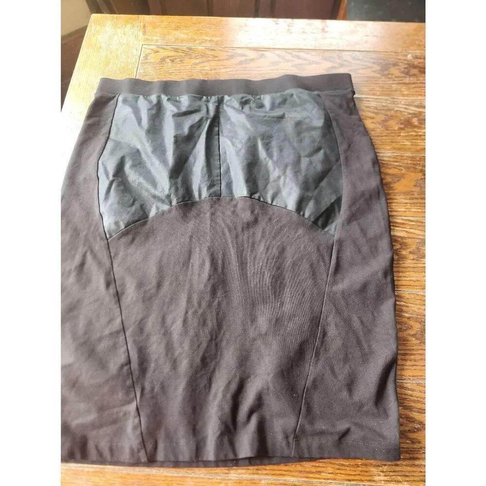 Universal Standard Pull On Skirt Size L (22-24)